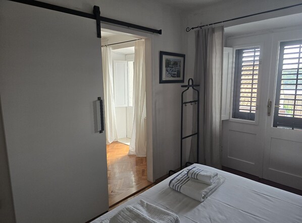 Apartment (One Bedroom Apartment)