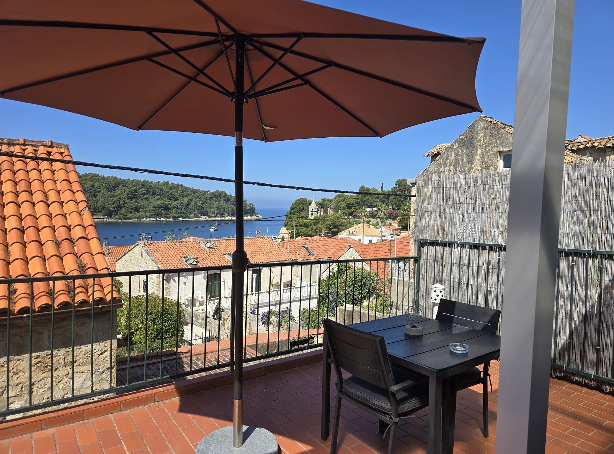 Appartement (One Bedroom Apartment) | Terras
