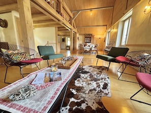 Interior - 5-Room Apartment in Praz-Sur-Arly – Sleeps 8, Close to Ski Pistes and Lake (Praz-sur-Arly)