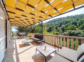 Huoneisto (Five Bedroom Apartment) | Terassi/patio