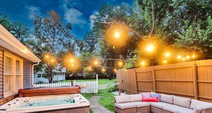 +Derby Home-HOT TUB, Barrel Sauna, Firepit, PETS+