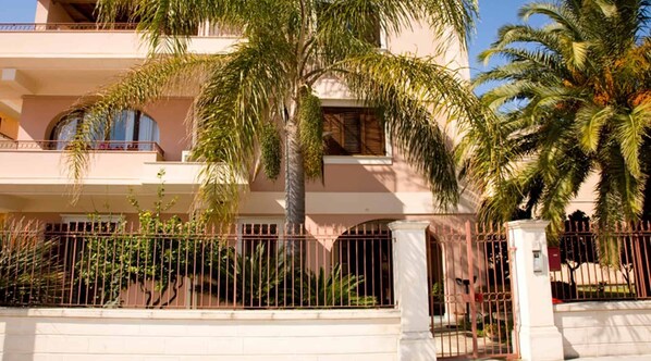 Exterior - Romantic studio apartment in Villa (Pozzallo)