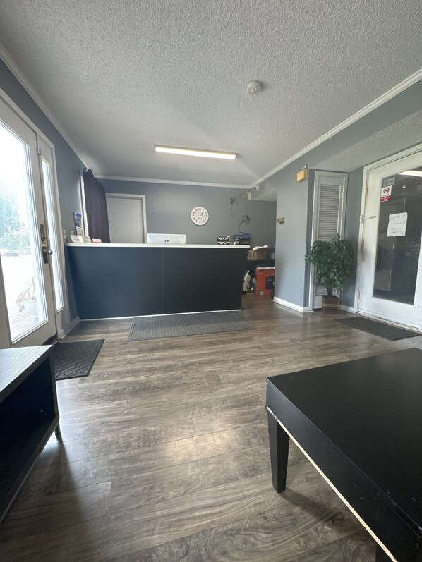 Reception - Colony Inn (Camden)