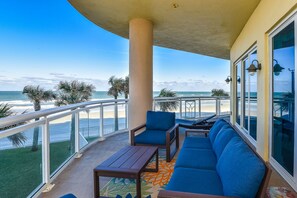 Property grounds - Ocean Vistas Beachfront 3 Bedroom 3 Bath Luxury Condo - Pets Welcome with a fee. (Daytona Beach)
