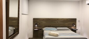 Beautiful wooden bungalow with sea view