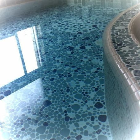 Pool. Mimata Onsen Ryokan Mikuniya