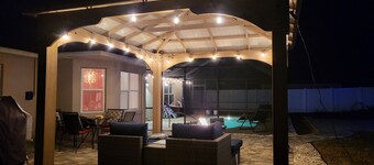 HEATED POOL and 2 Jacuzzis <br> . Fully renovated gorgeous house fully equipped