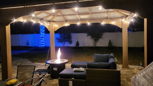 HEATED POOL and 2   Jacuzzis <br> . Fully renovated gorgeous house fully equipped 