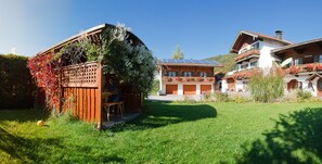 المنطقة المحيطة بالمنشأة