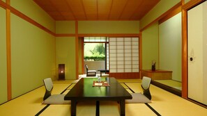 用餐