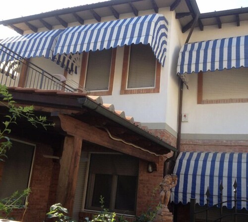 Small villa in a great location