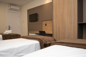 Minibar, muebles diferentes, sistema de insonorización y wifi gratis 
