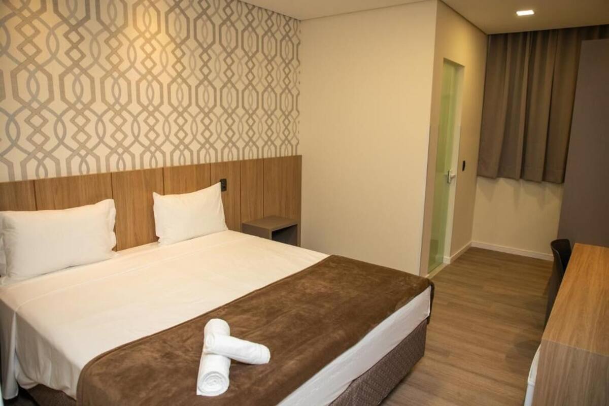 Minibar, muebles diferentes, insonorización y wifi gratis