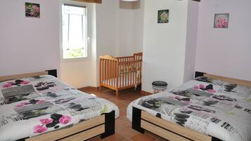 6 camere, ferro/asse da stiro, Wi-Fi