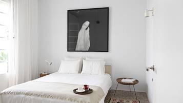 3 slaapkamers, een bureau, een strijkplank/strijkijzer, wifi