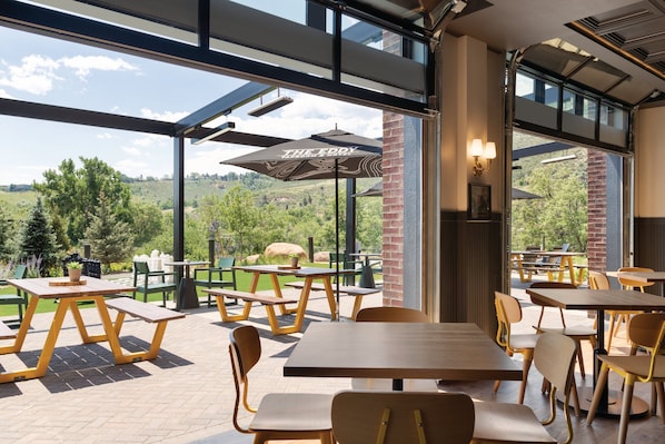 Barbecue - The Eddy Taproom & Hotel (Golden)