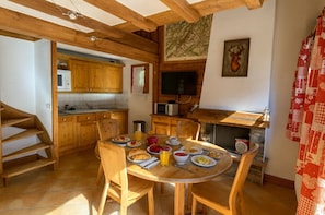 Dining - In the Heart of Chamonix duplex view Mont-Blanc (Chamonix-Mont-Blanc)