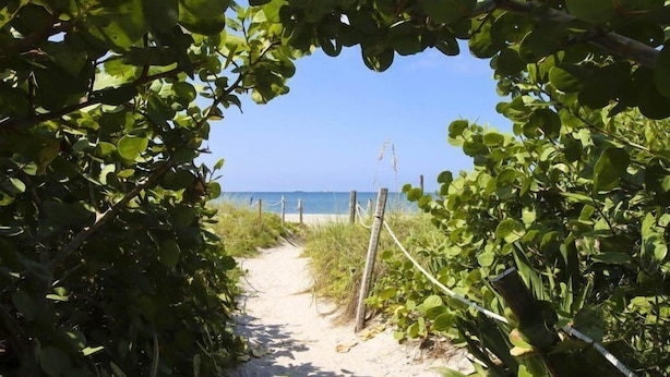 House (Calypso Captiva) | Exterior - Sunkissed Cottage (Captiva)