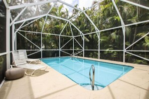 House (Calypso Captiva) | Pool
