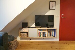 Interior - Loft apartment with sea view in centre (Reykjavík)