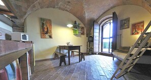 1 camera, culla da viaggio, Wi-Fi, lenzuola