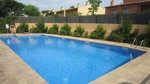 Unclassified image, 3 of 25, button - AO-4 CALELLA DE PALAFRUGELL 2 PAX (Calella de Palafrugell)