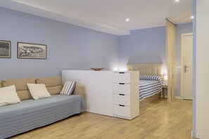Iron/ironing board