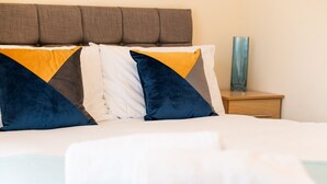 House | 5 bedrooms, WiFi (free) - Perfect Location Jersey House (Swansea)