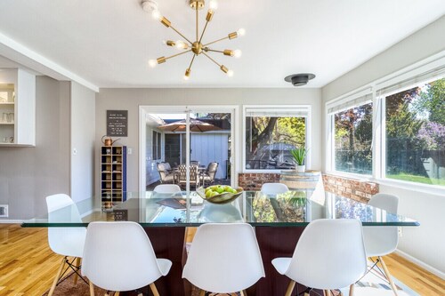 Crestview House · Crestview, Updated Ranch-Style Home Close to Town