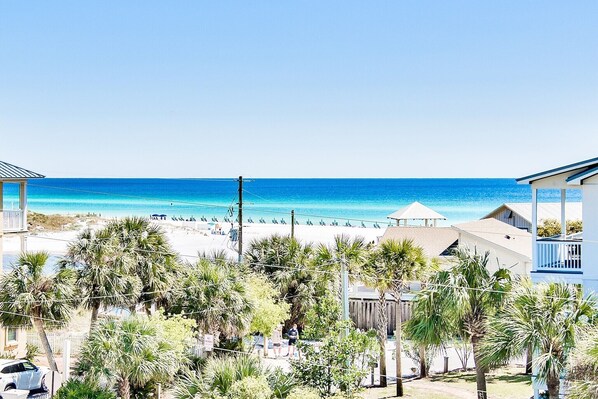 Beach nearby - Steps to Beach • Gulf Views • 30A Gem (Santa Rosa Beach)