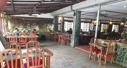 Tiptop Hotel And Resort