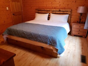 2 soverom, wi-fi og sengetøy