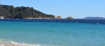 400m SEA VIEW-BEAUTIFUL STUDIO -3 *-SAFETY TERRACE - Wi-Fi -CLIM-PRIVATE PARKING