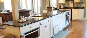 Chateau on Colony Cove