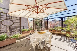 Balcony - Condominio Monti (Rome)