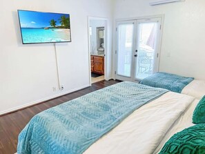 5 Schlafzimmer, Zimmersafe, Bügeleisen/Bügelbrett, Reisekinderbett