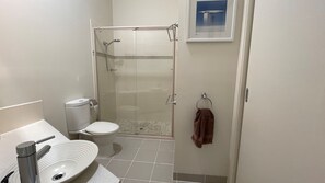 Shower, towels