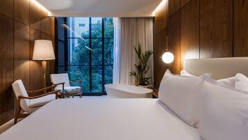 Luksus-værelse | Premium-sengetøj, pengeskab på værelset, skrivebord