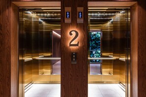 Elevator