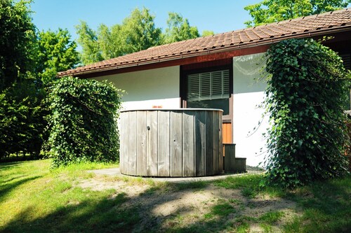 Comfort Wellness 4p - Two Bedroom Chalet, Sleeps 4
