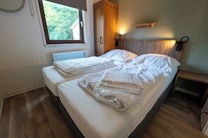 2 室のベッドルーム、WiFi、ベッドシーツ