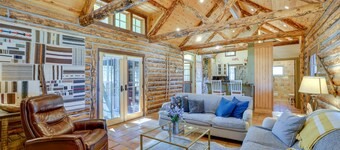 Luxe Log Cabin ~ 15 Mi to Downtown Moab!