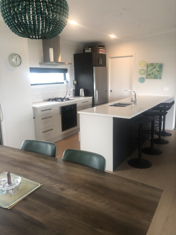 Fridge, microwave, oven, stovetop - Beach holiday (Kai Iwi)