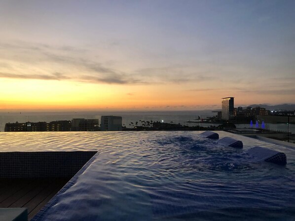 Alberca al aire libre 