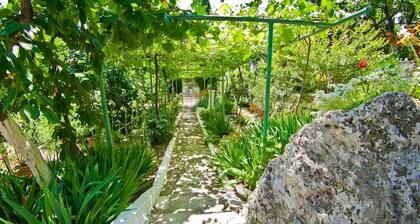 3BR Semi-detached Villa with seaview 8p