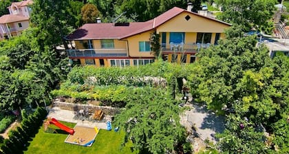 3BR Semi-detached Villa with seaview 8p