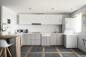 Fridge, microwave, oven, stovetop - Ocean View - 1 Bedroom Apartment - SanMiguel, Lima (San Miguel)