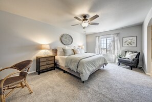 3 bedrooms, iron/ironing board, WiFi, bed sheets