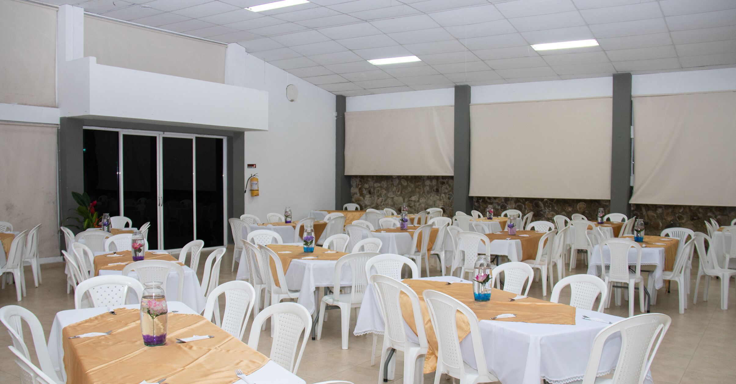 Banquet hall