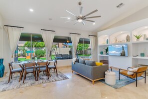 Smart TV, fireplace, video games, books - 4bd/2ba N. Scottsdale home w/heated pool, arcade & firepit in central location! (Scottsdale)